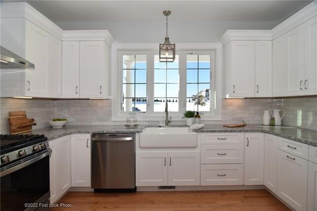 515 School Street, North Kingstown, RI 02852