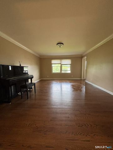 36 Nicholas Avenue, Greenwich, CT 06831