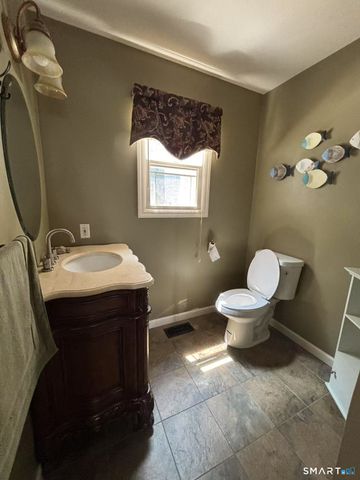 36 Nicholas Avenue, Greenwich, CT 06831