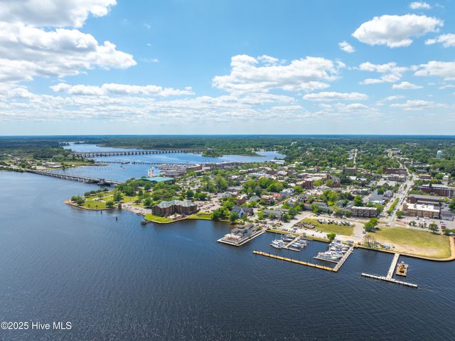 2406 Starling Lane, New Bern, NC 28562