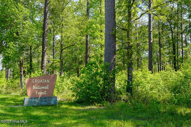 2406 Starling Lane, New Bern, NC 28562