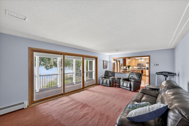 25397 W Comfort Drive, Wyoming, MN 55025