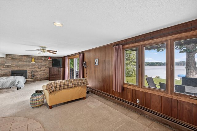25397 W Comfort Drive, Wyoming, MN 55025