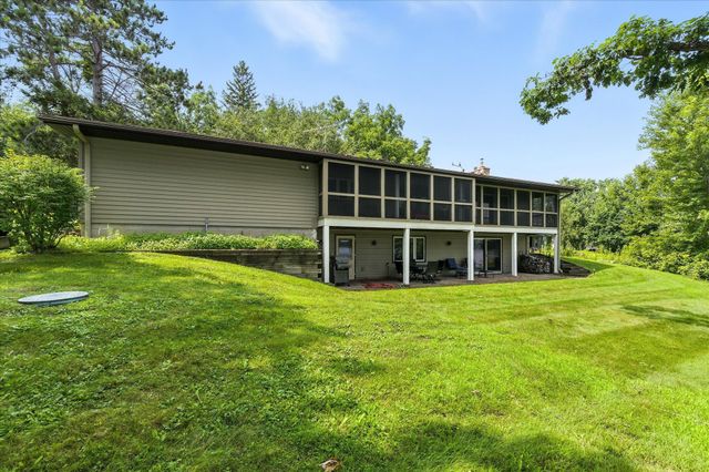 25397 W Comfort Drive, Wyoming, MN 55025