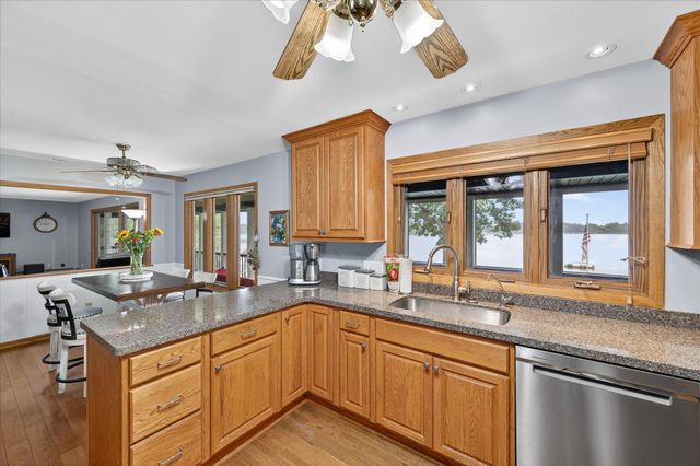 25397 W Comfort Drive, Wyoming, MN 55025