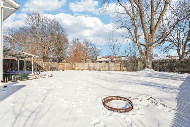 9205 29th Avenue N, New Hope, MN 55427