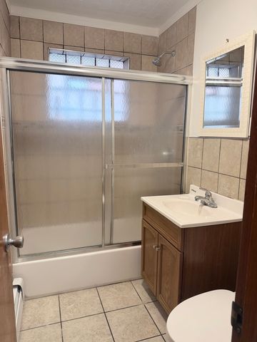 3507 S 53rd Avenue, Cicero, IL 60804