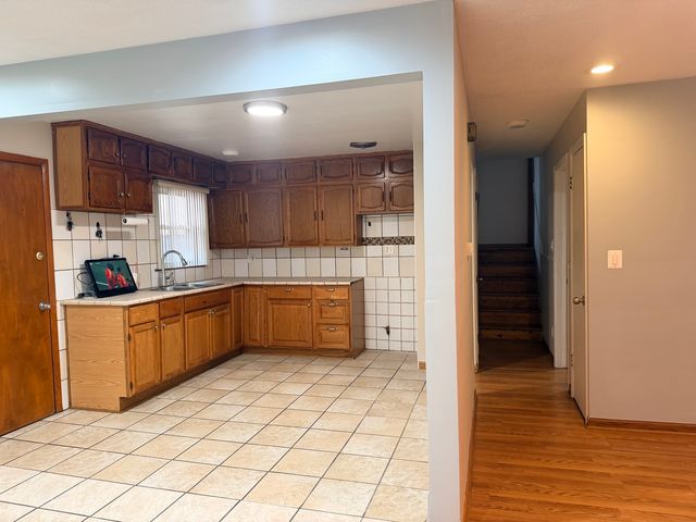 3507 S 53rd Avenue, Cicero, IL 60804