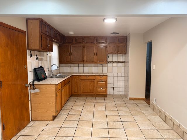3507 S 53rd Avenue, Cicero, IL 60804