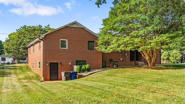 4678 Saints Delight Church Road, Kernersville, NC 27284