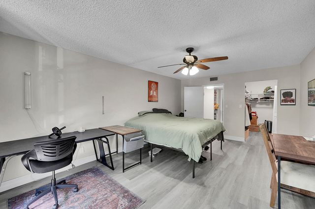 1000 Parkview Drive 306, Hallandale Beach, FL 33009