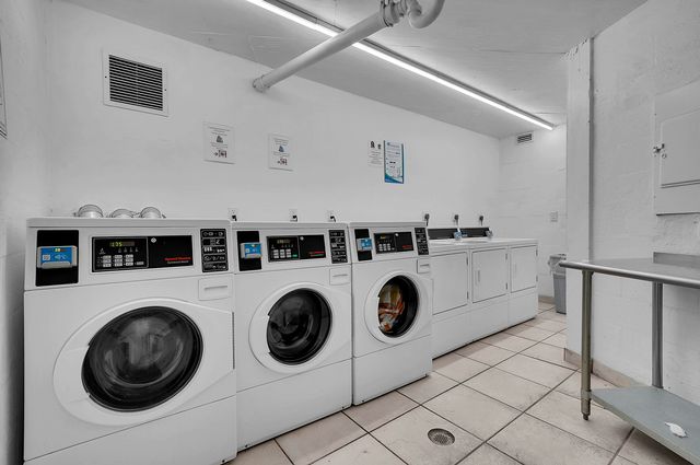 1000 Parkview Drive 306, Hallandale Beach, FL 33009