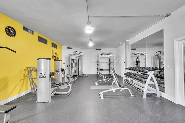 1000 Parkview Drive 306, Hallandale Beach, FL 33009