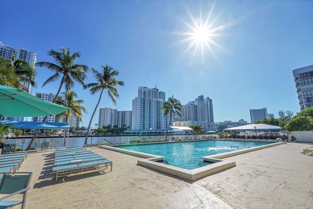 1000 Parkview Drive 306, Hallandale Beach, FL 33009
