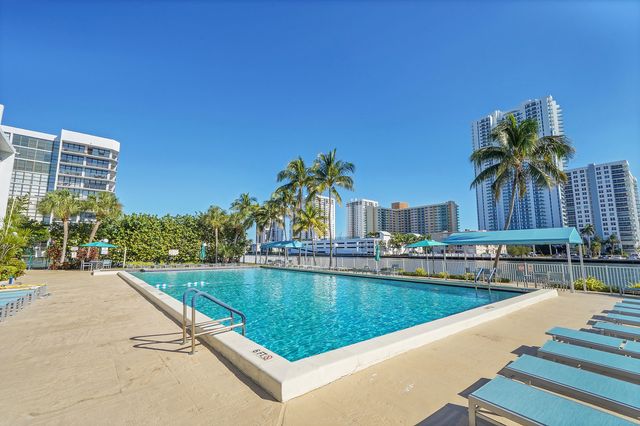 1000 Parkview Drive 306, Hallandale Beach, FL 33009