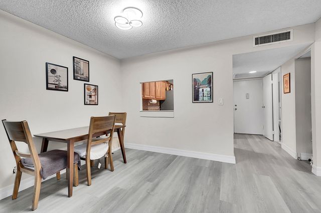1000 Parkview Drive 306, Hallandale Beach, FL 33009