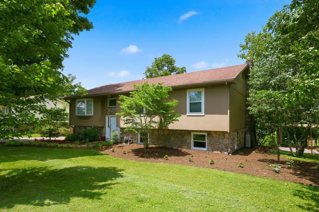 1868 Weisenberger Mill Road, Midway, KY 40347