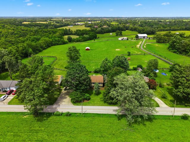 1868 Weisenberger Mill Road, Midway, KY 40347