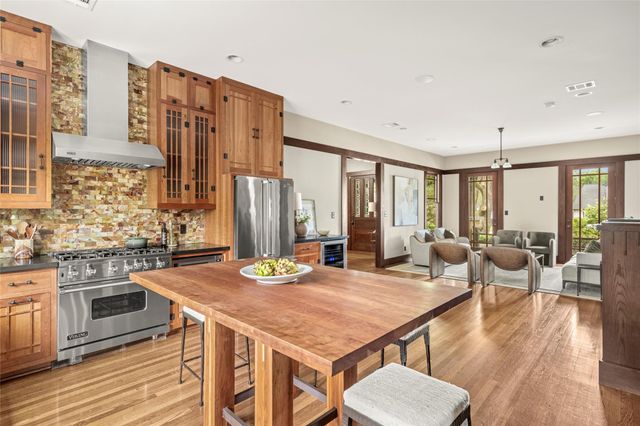1090 Lamonte Lane, Houston, TX 77018