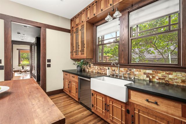 1090 Lamonte Lane, Houston, TX 77018