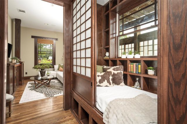 1090 Lamonte Lane, Houston, TX 77018