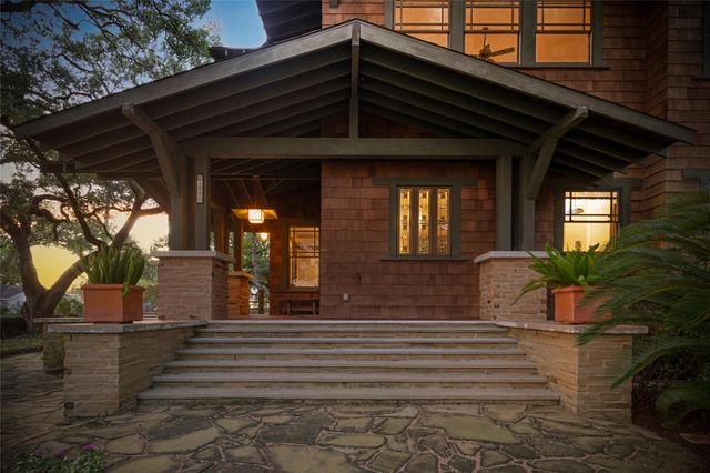 1090 Lamonte Lane, Houston, TX 77018