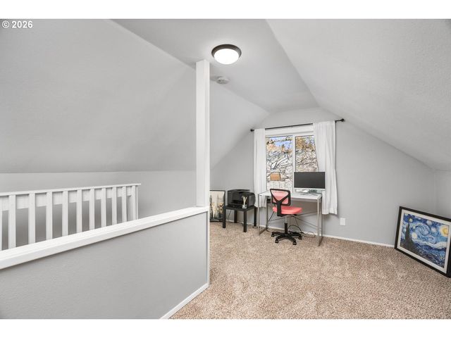 12311 Se RAMONA St, Portland, OR 97236