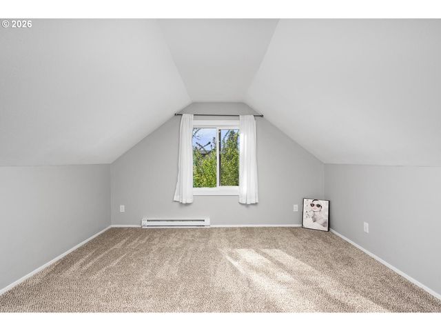 12311 Se RAMONA St, Portland, OR 97236