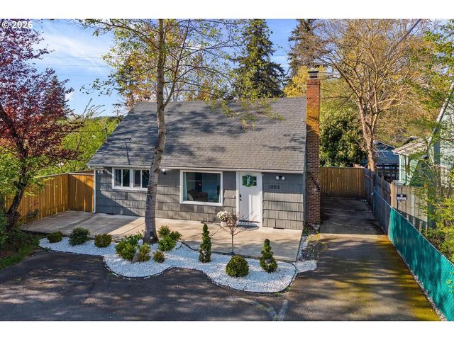 12311 Se RAMONA St, Portland, OR 97236