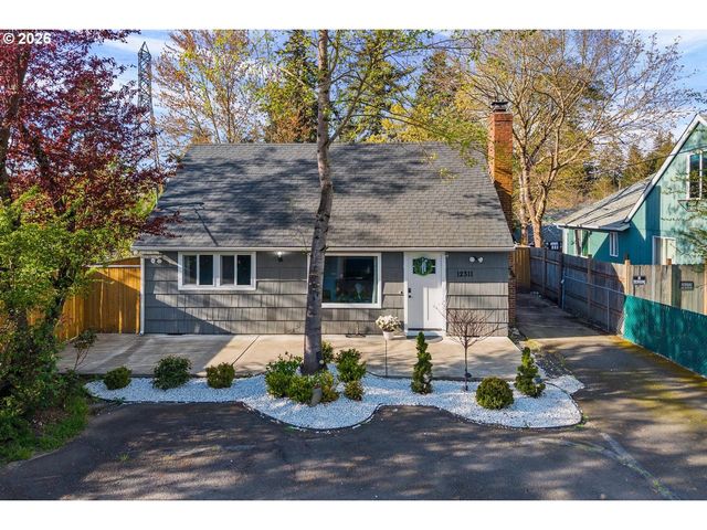 12311 Se RAMONA St, Portland, OR 97236