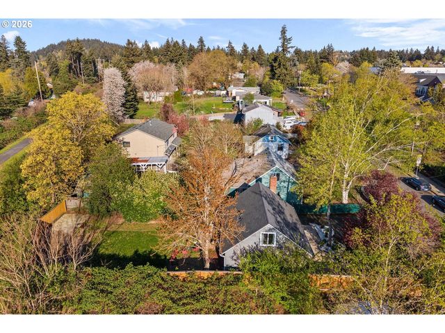 12311 Se RAMONA St, Portland, OR 97236