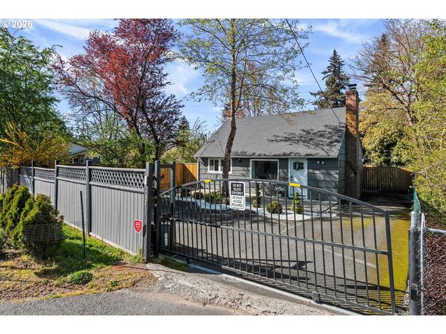 12311 Se RAMONA St, Portland, OR 97236