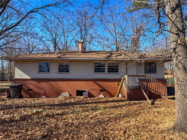 1035 S Stonewall Avenue, Rock Hill, SC 29730