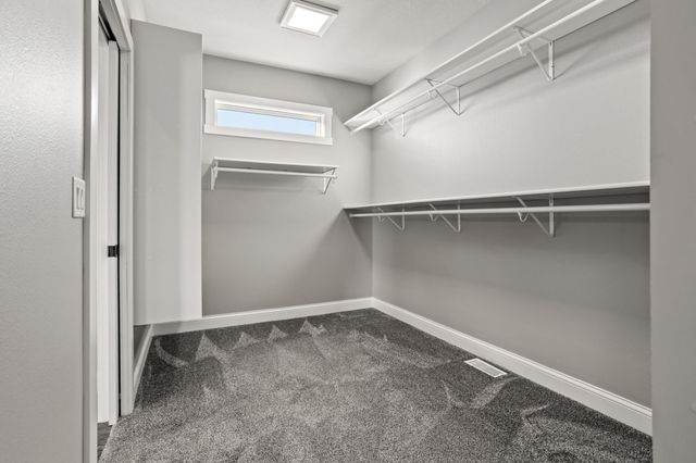 3605 Houkom Drive E, West Fargo, ND 58078