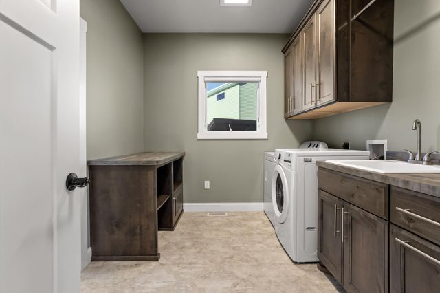 3605 Houkom Drive E, West Fargo, ND 58078