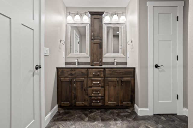 3605 Houkom Drive E, West Fargo, ND 58078