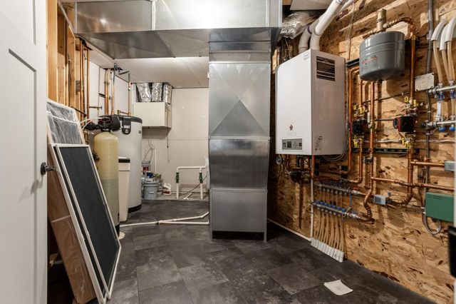 3605 Houkom Drive E, West Fargo, ND 58078