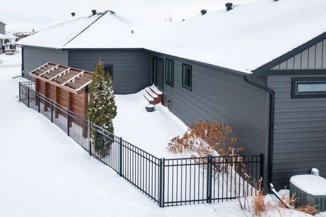 3605 Houkom Drive E, West Fargo, ND 58078