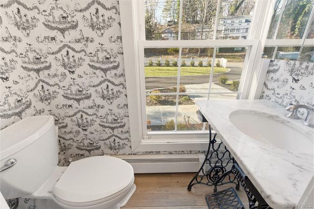 131 Turkey Lane, Cold Spring Harbor, NY 11724