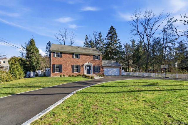 131 Turkey Lane, Cold Spring Harbor, NY 11724