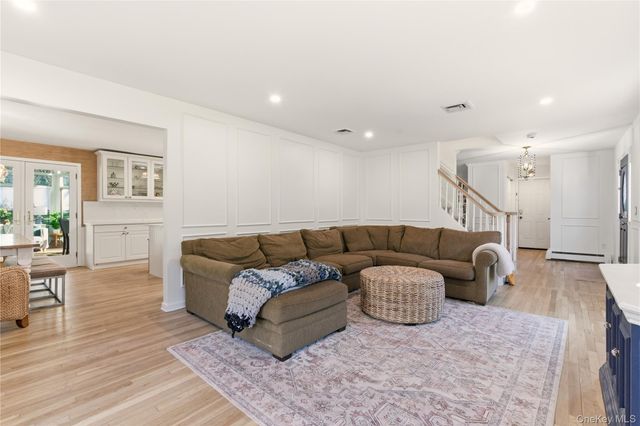 131 Turkey Lane, Cold Spring Harbor, NY 11724