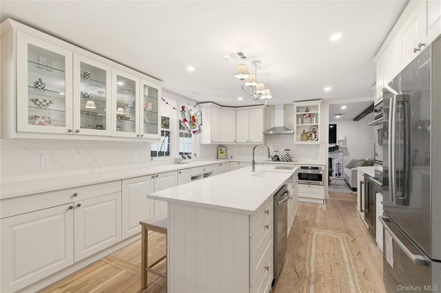 131 Turkey Lane, Cold Spring Harbor, NY 11724