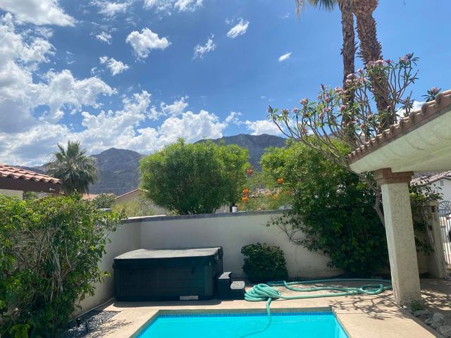52790 Avenida Herrera, La Quinta, CA 92253