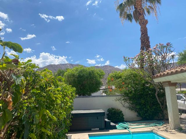 52790 Avenida Herrera, La Quinta, CA 92253