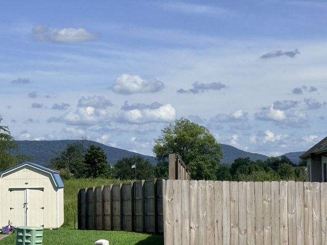 124 Droon Dr, Mcminnville, TN 37110