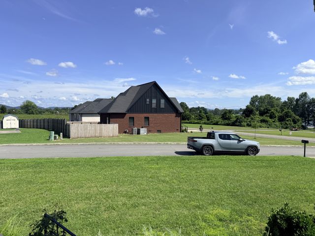 124 Droon Dr, Mcminnville, TN 37110