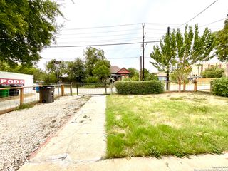 514 N Olive, San Antonio, TX 78202