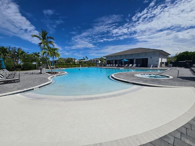 1705 SE 27th Rd, Homestead, FL 33035