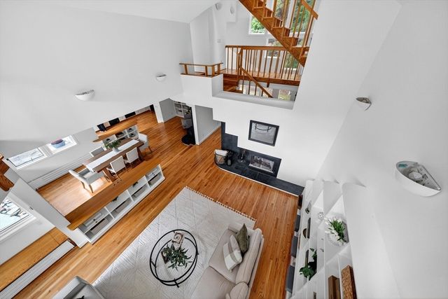 91 Piney Point Rd, Marion, MA 02738