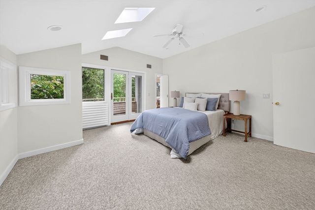 91 Piney Point Rd, Marion, MA 02738